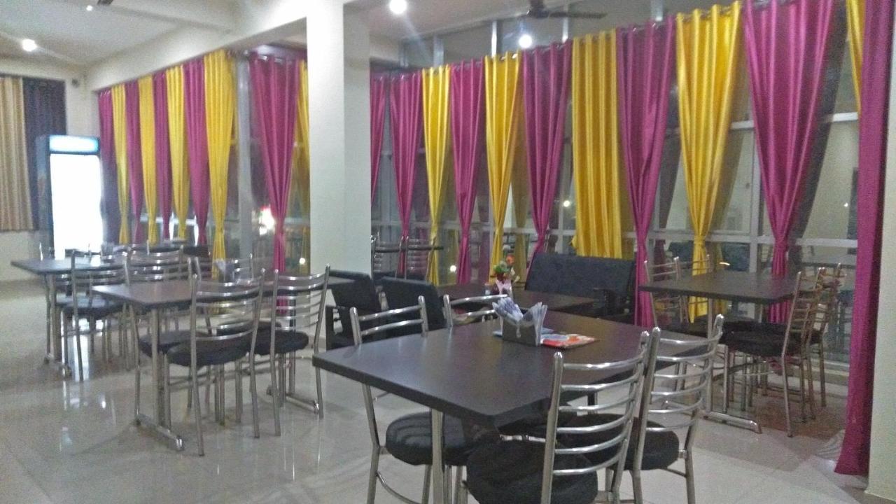 Hotel The Ideal Kushinagar Εξωτερικό φωτογραφία