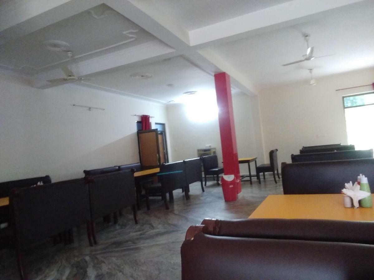Hotel The Ideal Kushinagar Εξωτερικό φωτογραφία