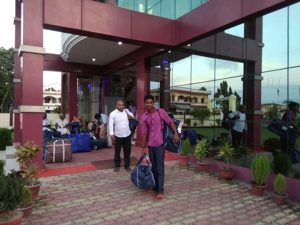 Hotel The Ideal Kushinagar Εξωτερικό φωτογραφία