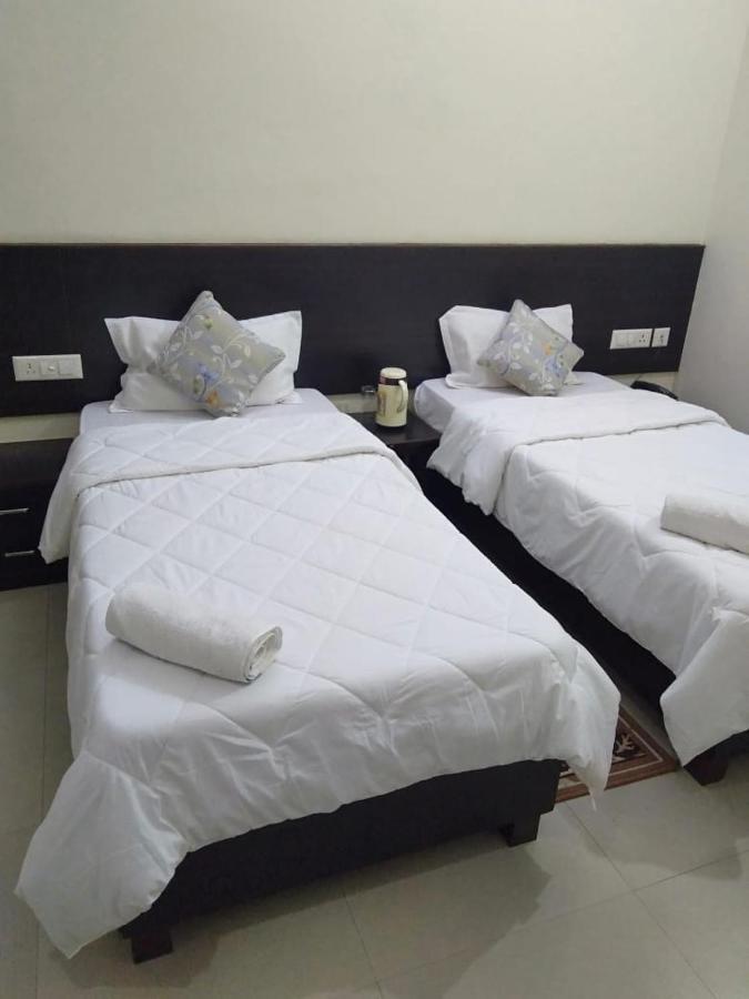 Hotel The Ideal Kushinagar Εξωτερικό φωτογραφία