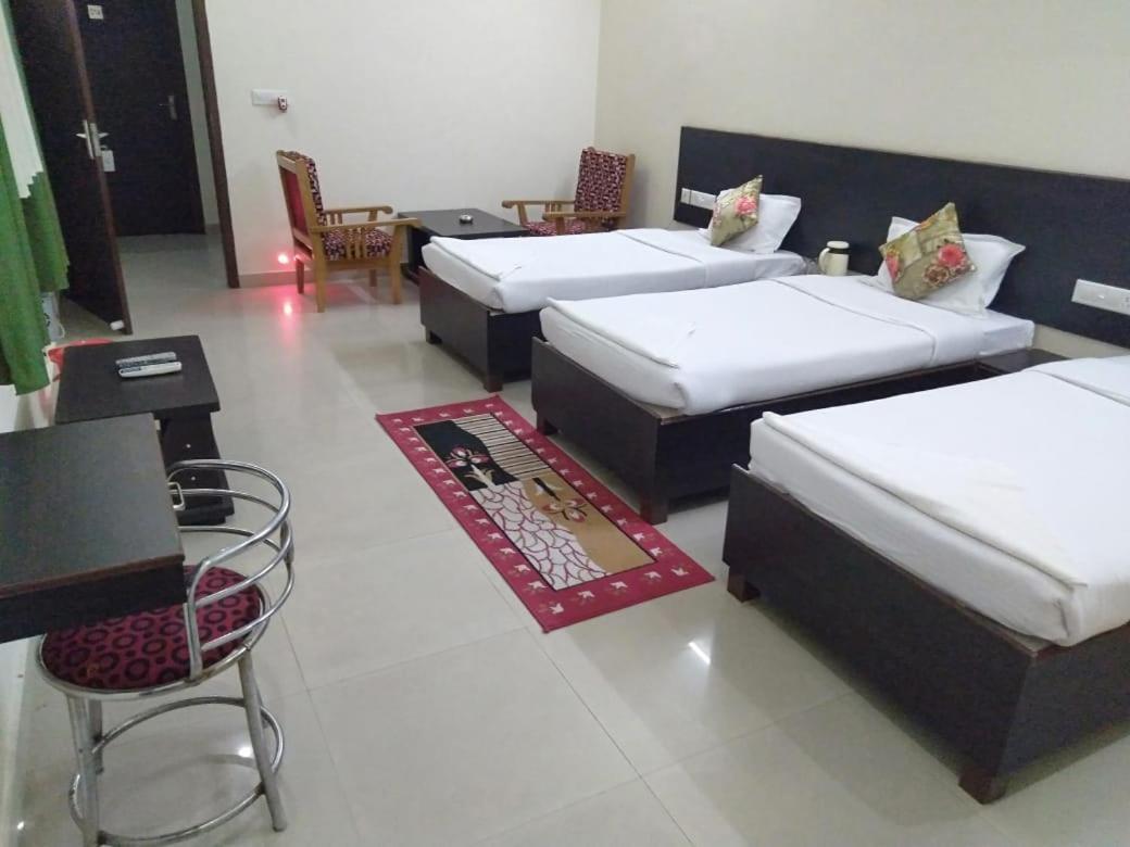Hotel The Ideal Kushinagar Εξωτερικό φωτογραφία