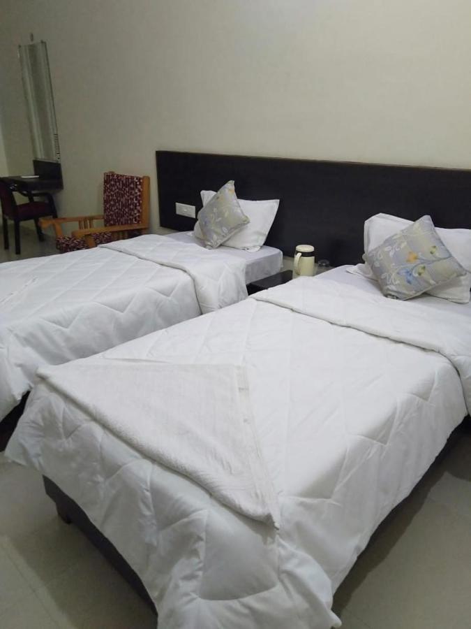 Hotel The Ideal Kushinagar Εξωτερικό φωτογραφία