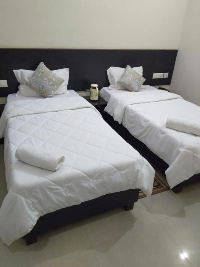 Hotel The Ideal Kushinagar Εξωτερικό φωτογραφία